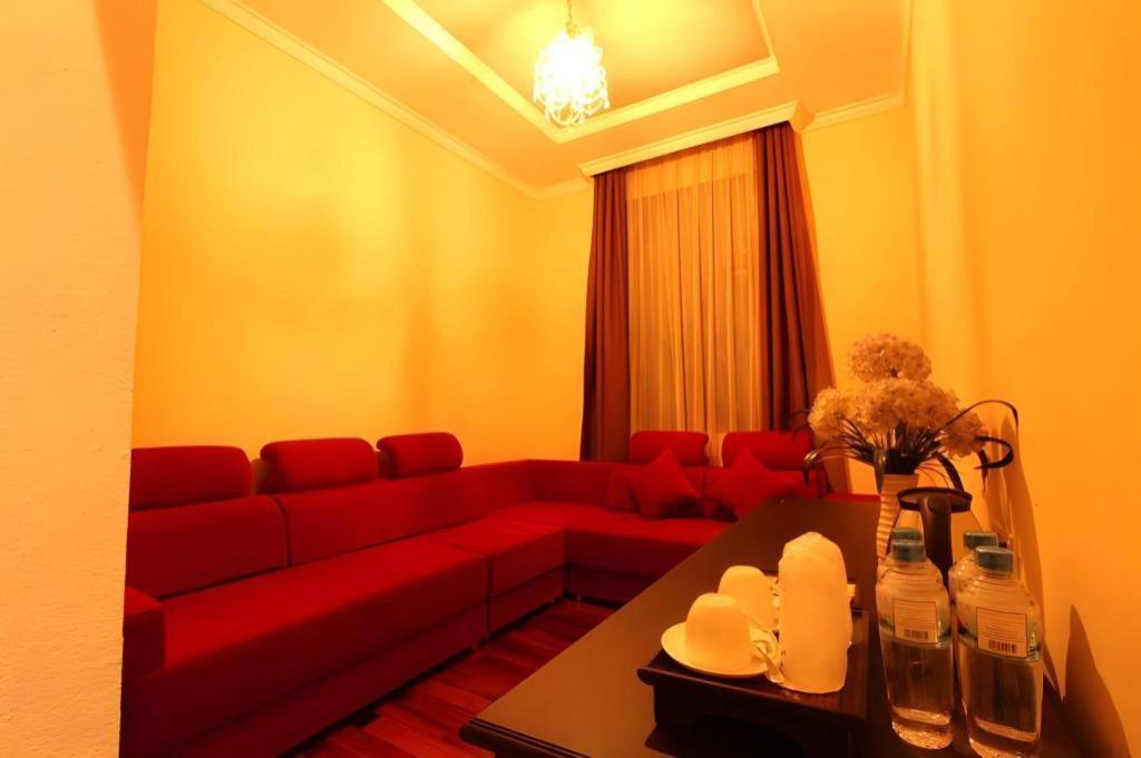 Le Luxe Boutique Hotel Vientiane Exterior photo