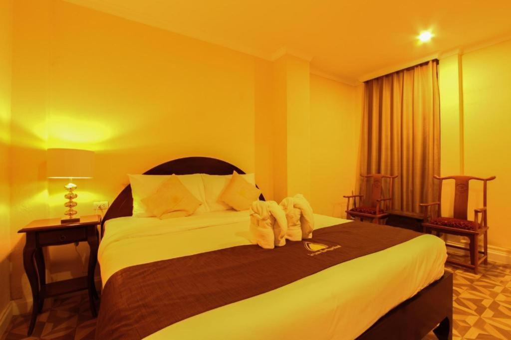 Le Luxe Boutique Hotel Vientiane Exterior photo