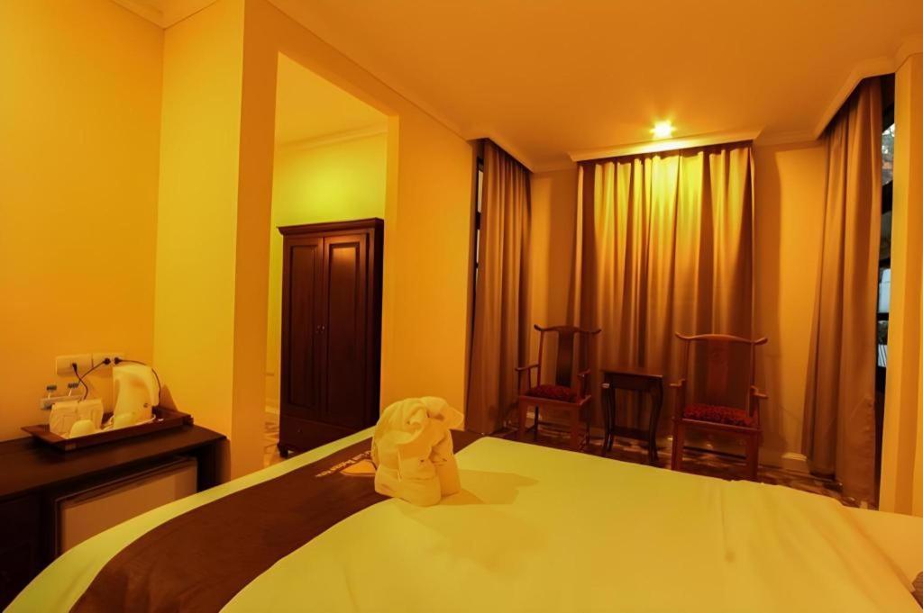 Le Luxe Boutique Hotel Vientiane Exterior photo