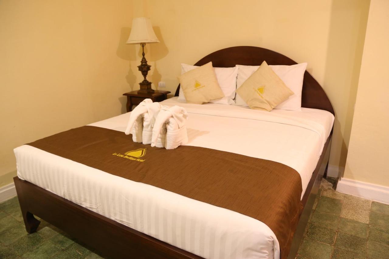 Le Luxe Boutique Hotel Vientiane Exterior photo